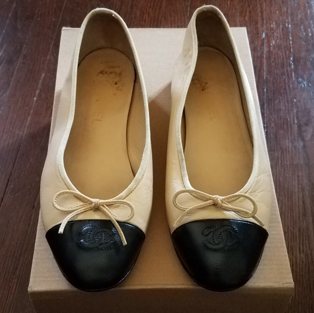 Chanel ballet flats (repaired and resoled)
